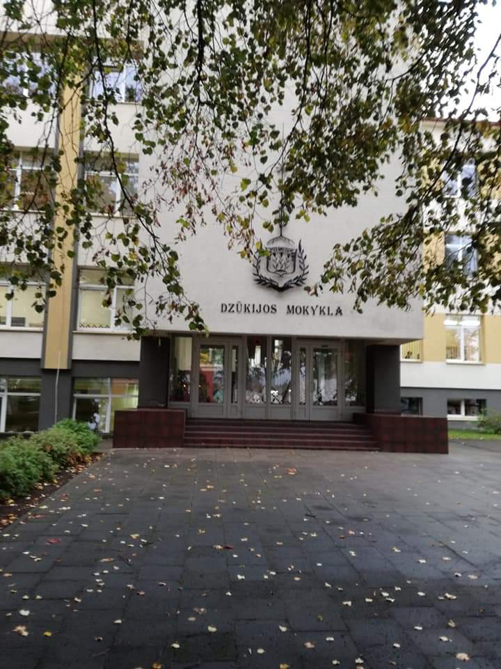 Kodėl mes?